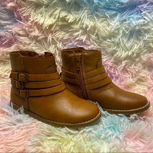 Old Navy. Tot Girls. Size 9, Tan